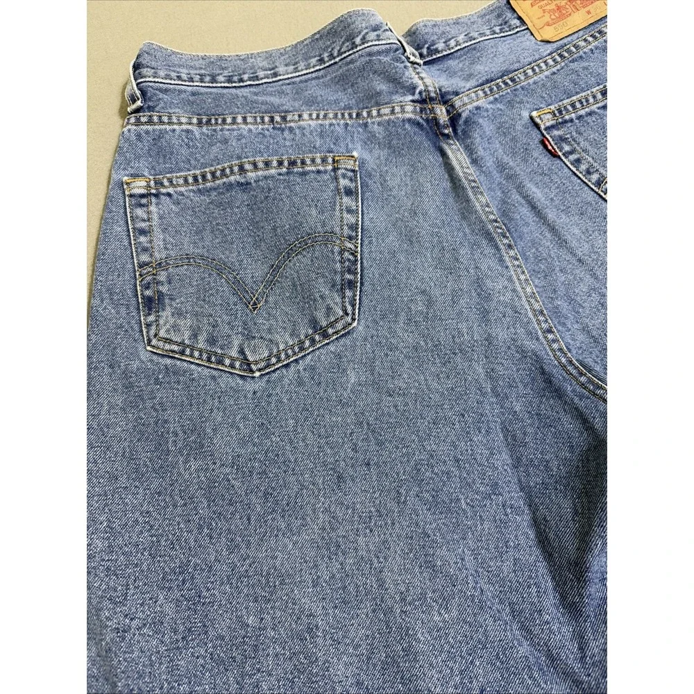 Levis these jorts